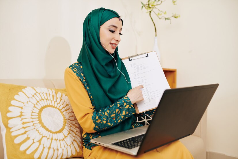 muslim woman hosting webinar 274689 12136